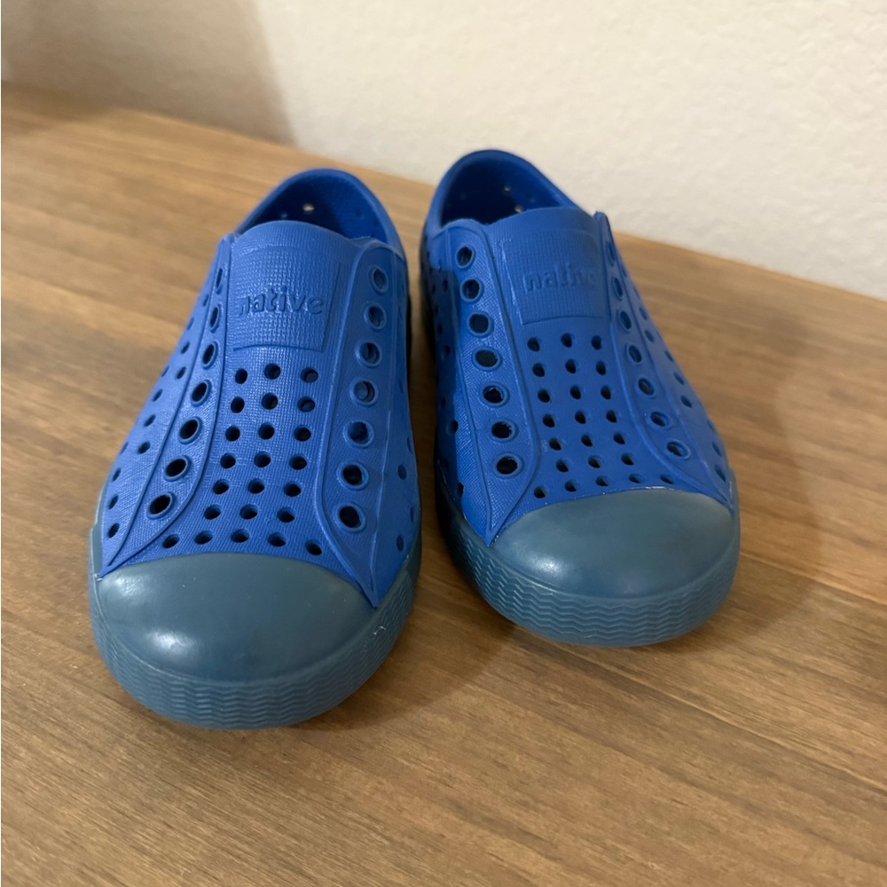 Native Kids Blue Slip-On Shoes C8